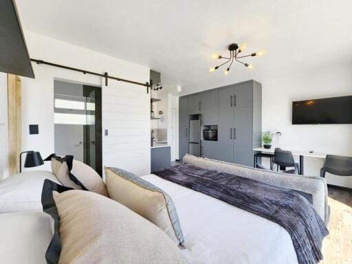 Greenpoint Haven Apartment *